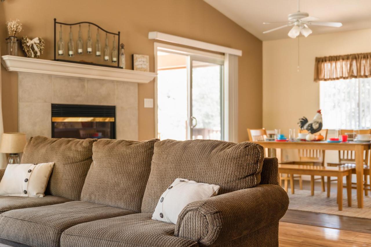 Lazy Squirrel - Cozy Family House With Full Game Room Kernville Extérieur photo