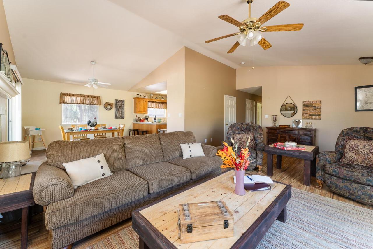 Lazy Squirrel - Cozy Family House With Full Game Room Kernville Extérieur photo
