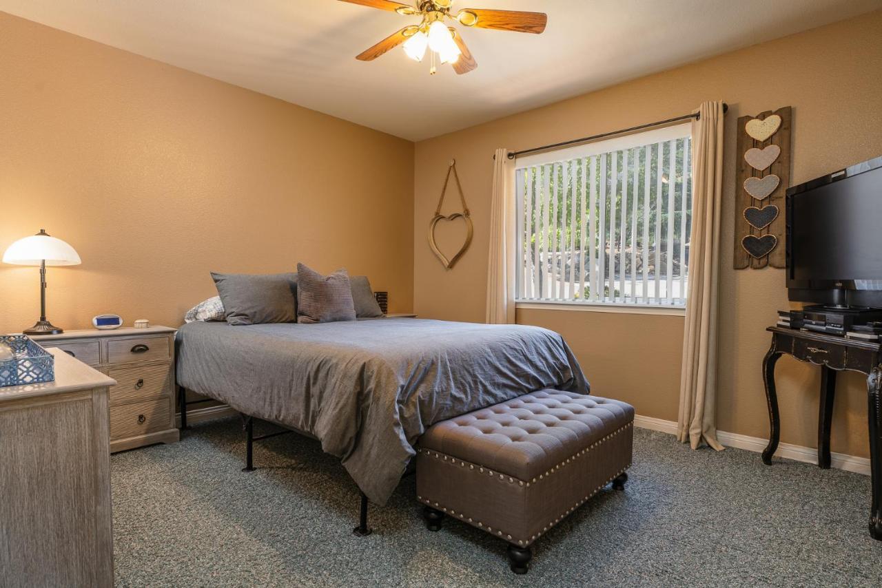 Lazy Squirrel - Cozy Family House With Full Game Room Kernville Extérieur photo