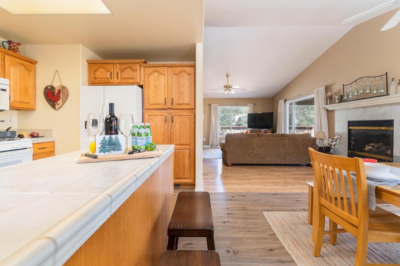 Lazy Squirrel - Cozy Family House With Full Game Room Kernville Extérieur photo